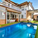 度假居 Family With Location *