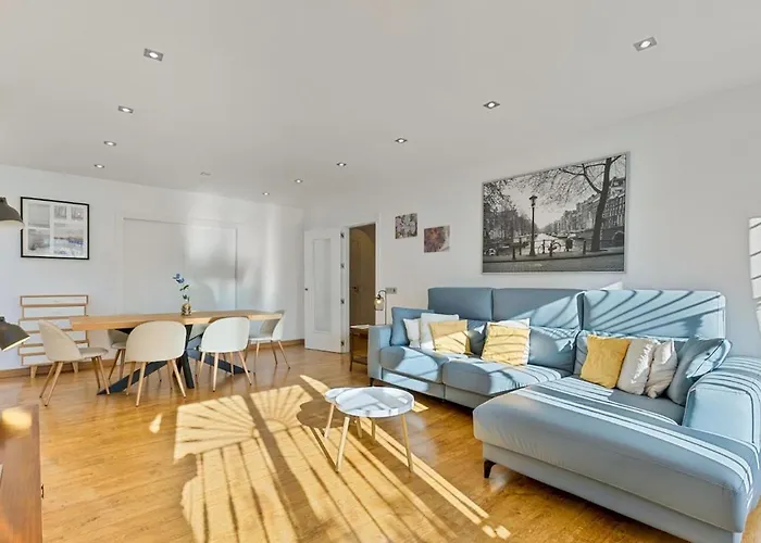 Family With Location 別荘